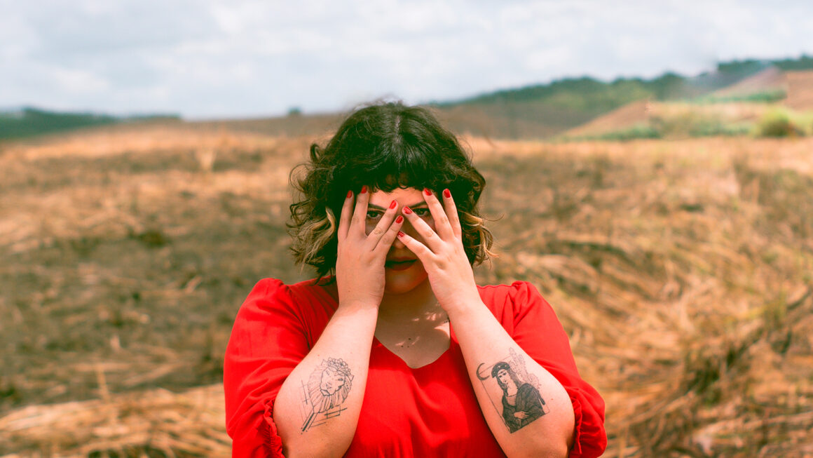 THAIIS | foto por Will Souza)