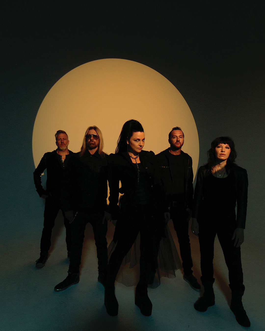 Evanescence para a Revolver Magazine. A banda deve retornar ao Brasil no segundo semestre de 2027. Créditos: Cedrick Jones