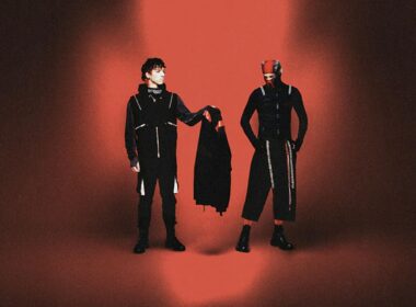 Capa do álbum "Breach", de Twenty One Pilots". Créditos: Fueled By Ramen/Elektra Records