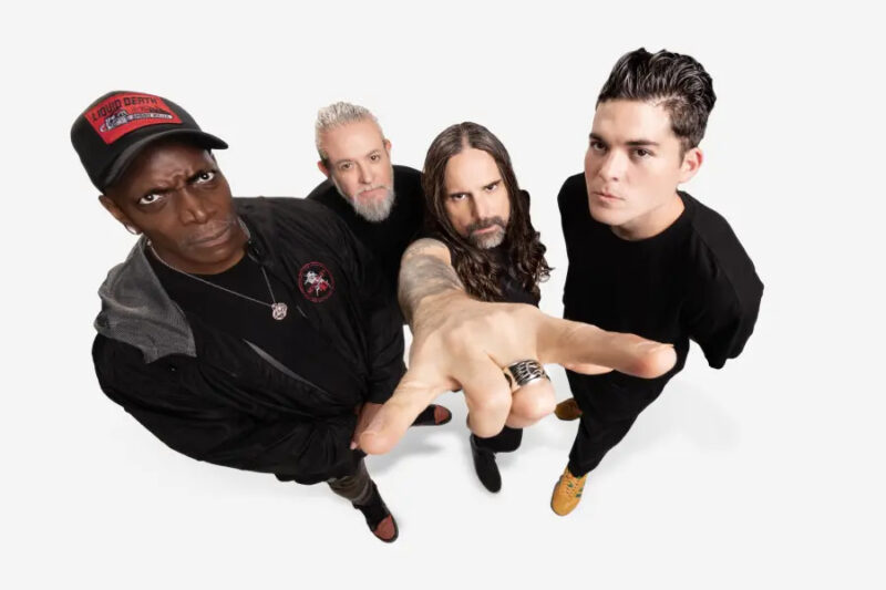 Sepultura em imagem de divulgação. Créditos: Stephanie Veronezzi