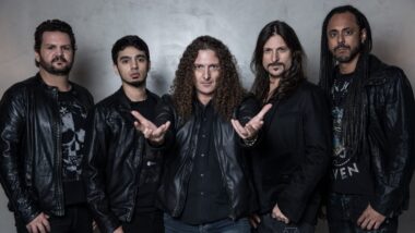 Erro em divulgação na programação do Circo Voador causou polêmica envolvendo nomes de ex-vocalistas do Angra. Créditos: Henrique Grandi/Rolling Stone