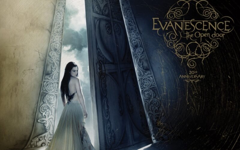 Capa da edição comemorativa de 20 anos do álbum "The Open Door", do Evanescence. Créditos: Divulgação