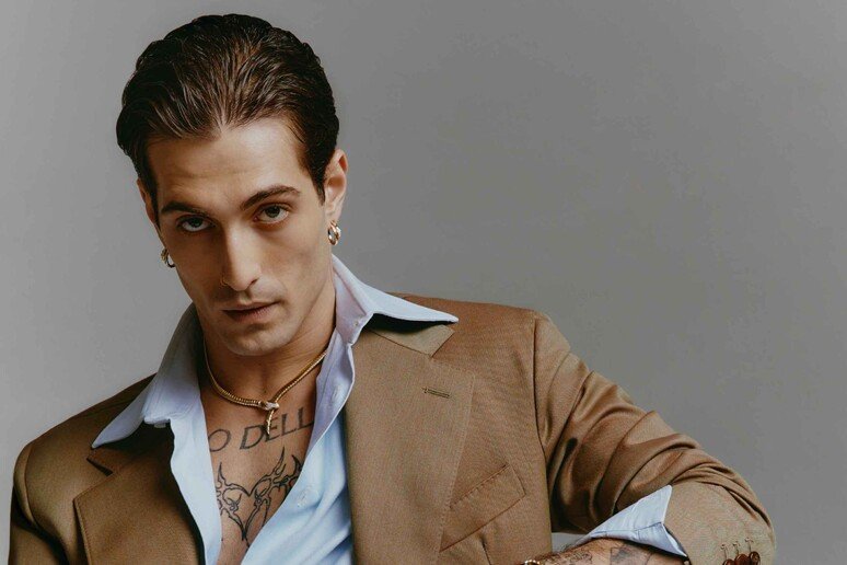 Foto promocional de Damiano David para Bvlgari.